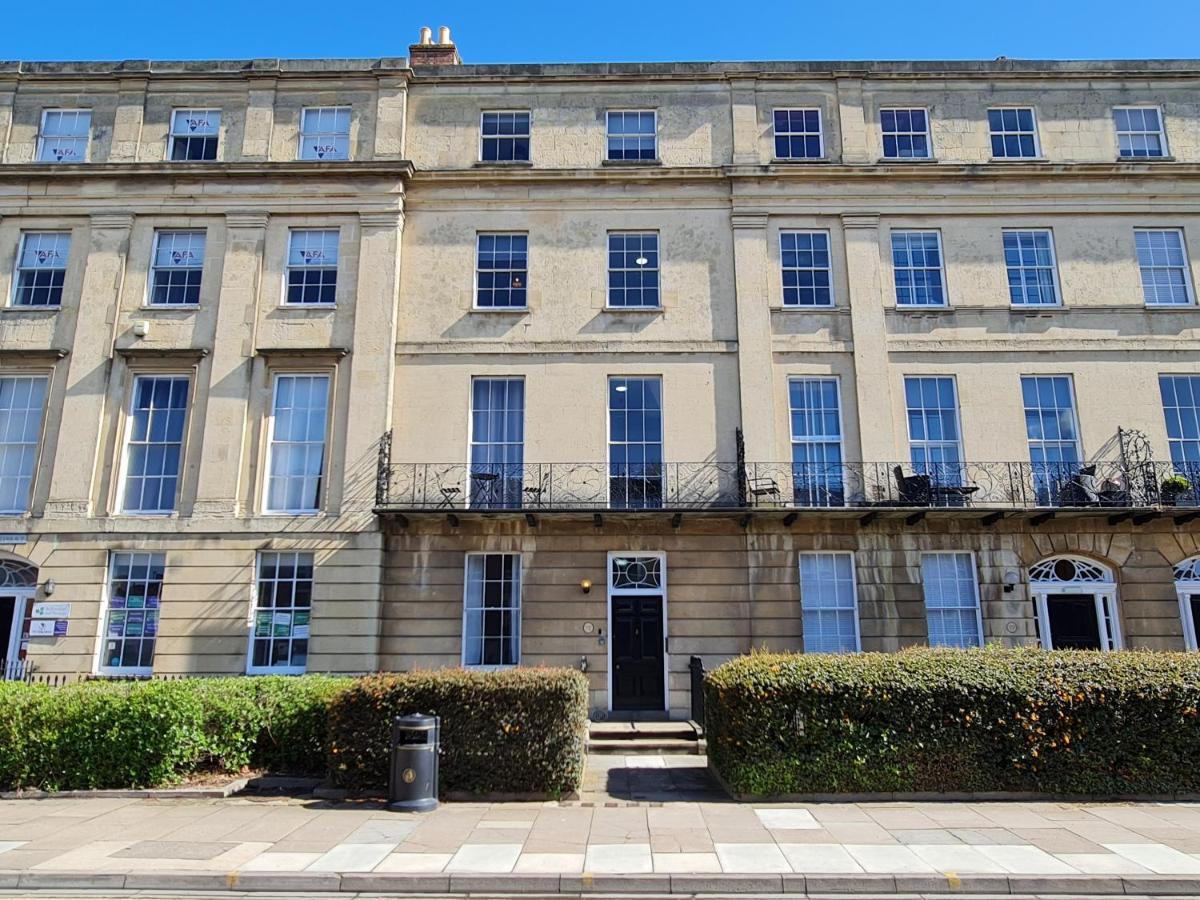 Margaret'S Terrace By Fortuna Property Cheltenham Kültér fotó