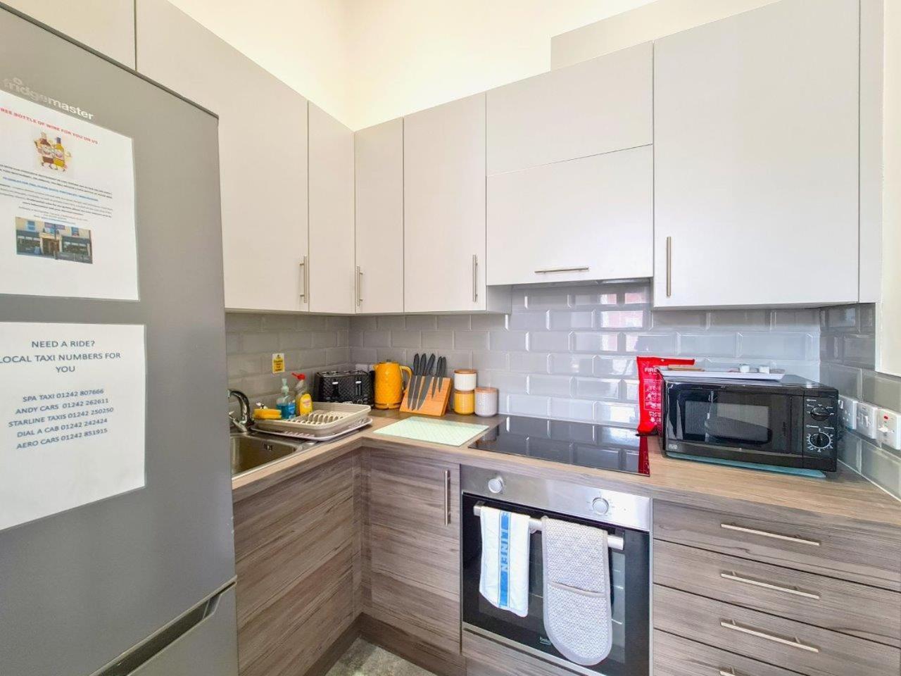 Margaret'S Terrace By Fortuna Property Cheltenham Kültér fotó